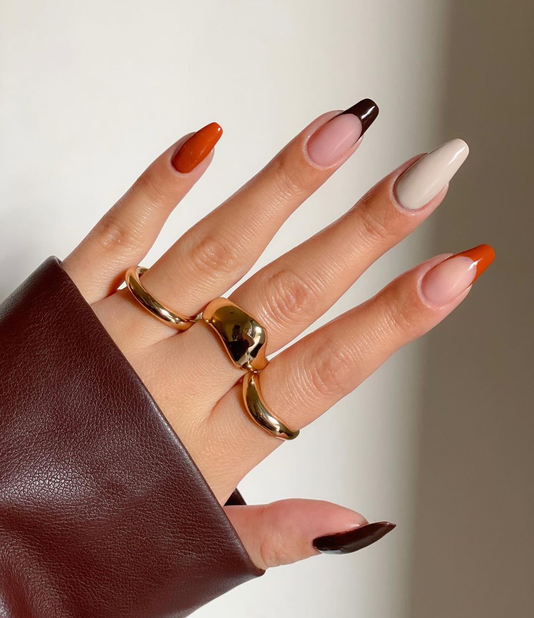 Top 10 Nail Design Ideas and Inspiration for Fall 2023 | Mismatched Autumn Manicure